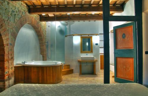 Monteluiano Hotel | Castello Di Petroia Dimora d'Epoca