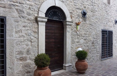 Izzalini Apartment | Castello Izzalini Todi Resort "Apt 12"