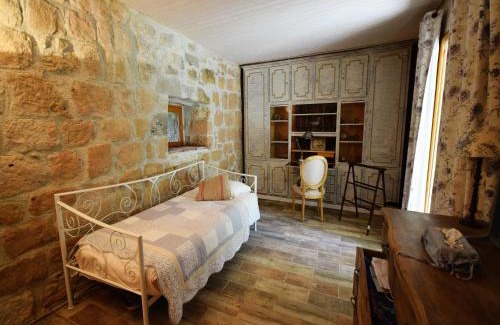 Bon-Encontre House | Castle 12th century with private pool close to Agen