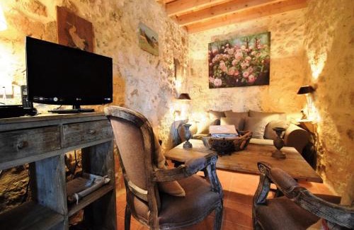 Bon-Encontre House | Castle 12th century with private pool close to Agen