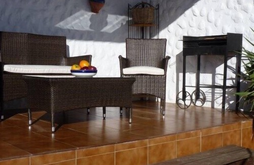 Antequera House | 'Castle View' Charming Spanish Townhouse with private plunge pool. Free WIFI.