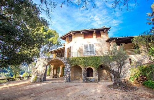 Castellar del Valles Villa | Catalunya Casas Heavenly Haven for 16 pax , 30km from Barcelona!