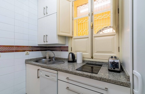 Santa Cruz Apartment | Cathedral PentHouse