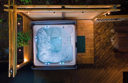 Tannersville Ski Chalet | Catskill Chalet: Hunter Mtn Hideaway w/Hot Tub