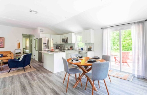 Lanesville Apartment | Catskill Kaaterskill Cabin Hot Tub FirePit Sauna