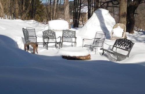 Prattsville House | Catskill Mountain Retreat