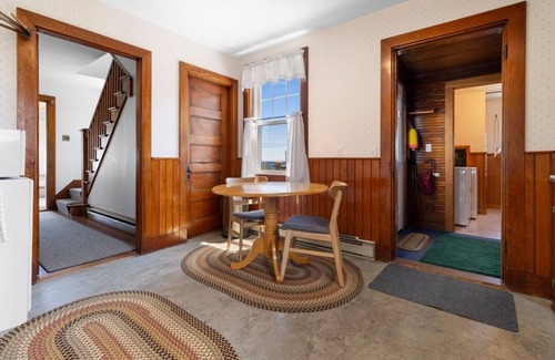 Tenants Harbor Cottage | Causeway Cottage, waterfront authentic Maine