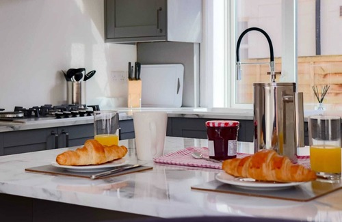 Clyst St Mary House | Causey Lodge, superb, comfy home in Exeter