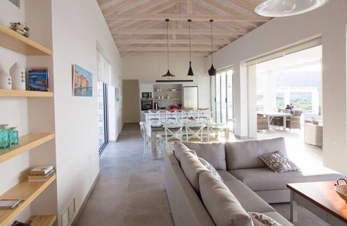 Katochori Villa | Cawe Sea View Villa | 4 bedrooms | 4 bathrooms | sleeps 9