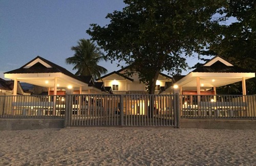 Pilar Bed & Breakfast | Cawit Resort and Cafe