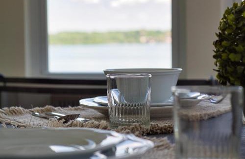 Seneca Falls House | Cayuga Lakeview Charmer