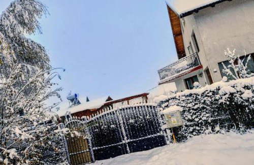 Bran House | Cazare Haiducita Bran