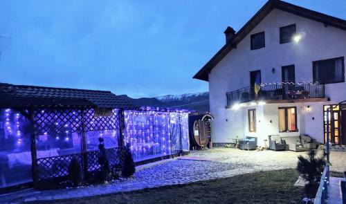 Bran House | Cazare Haiducita Bran