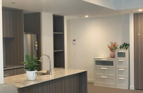 Carlton South Apartment | CBD Spacious Two Bedrooms Apartment