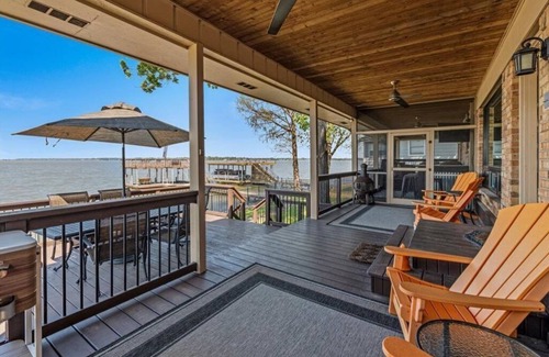Seven Points House | Cedar Creek Serentity Shores Lake house