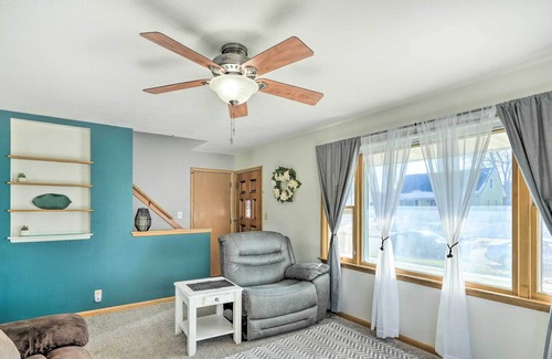 Cedar Rapids - Iowa City House | Cedar Rapids Home ~ 3 Mi to Dtwn!