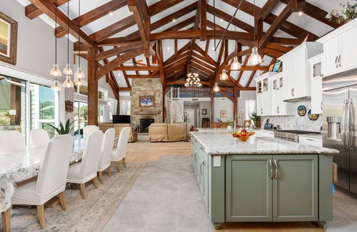 Auberry House | Celio Vista Ranch is a spectacular gated 125 acre Country Estate.