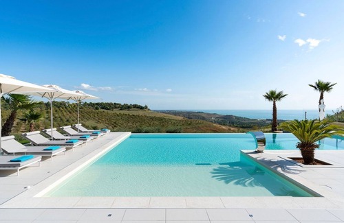 Ribera Villa | Cella Mimavi - Three Bedroom Villa, Sleeps 6
