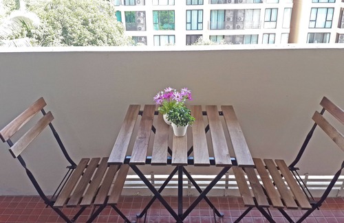 Ploenchit Apartment | Center of Bangkok, Walk to Erawan, Moder