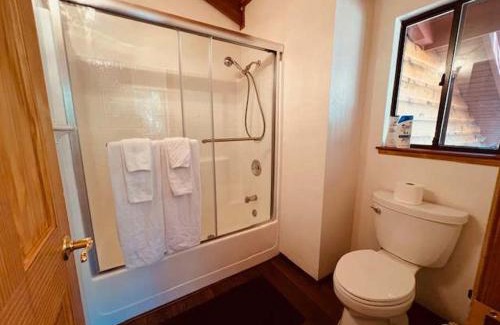 Arnold House | Centra Arnold Cabin office nook