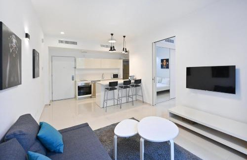 Tel Aviv Apartment | Central 1BR Apartment for 4 people in Tel Aviv by HolyGuest