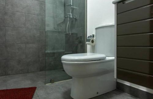 Labone Apartment | Central 2 Bed Apartment