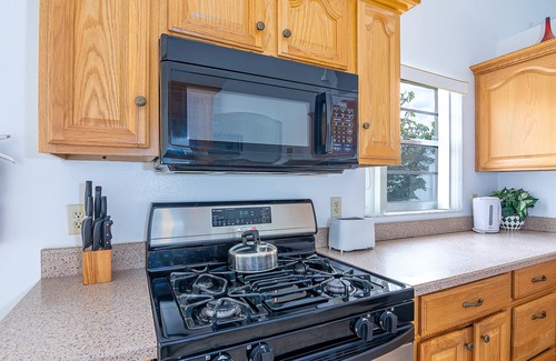 Indian Wells Villa | Central 3b/2b With Private Pool Close To Parks