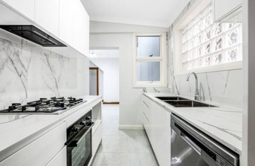 Kings Cross House | Central 4 BDRM Terrace with Office