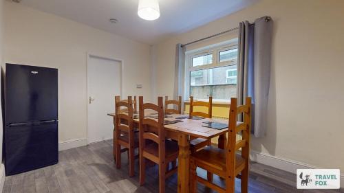 Cleethorpes House | Central 5 Bedroom House Parking