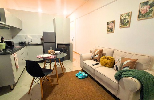 Greater Johannesburg Metropolitan Area Apartment | Central affordable luxury @ The Base.