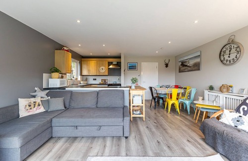 Newcastle Apartment | Central Apartment 3B