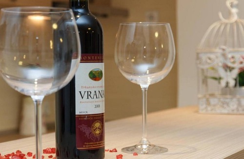 Novi Beograd Apartment | Central Apartments HOT TUBE