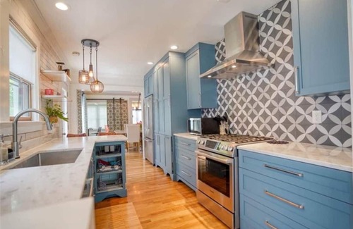 Piedmont Heights House | Central Beltline Beauty. Designer home w/Lockoff inlaw.