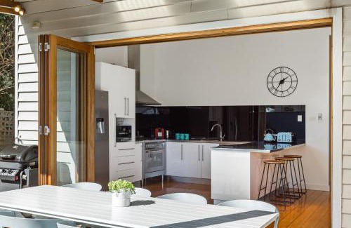 Bendigo House | Central Bendigo Cottage, walk to everywhere!