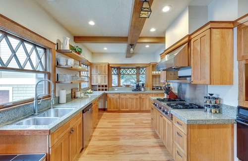 Boise House | Central Boise Mansion Close to Dtwn, River & BSU!