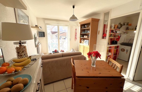 Arcachon Apartment | Central, Bright Apartment for 4 with Balcony & Near Shops