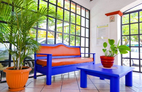 Downtown Cancun Hotel | Central Cancún Stay | Poolside Haven Near Palapas Park | Puerto Juárez Beach