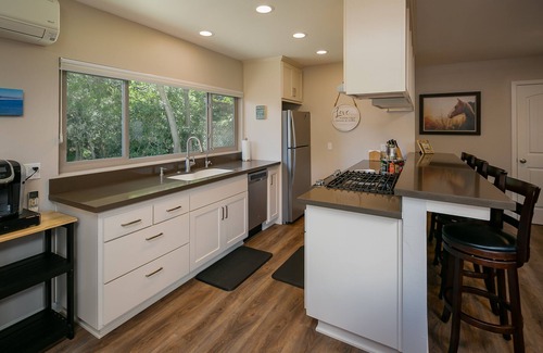 Nipomo House | Central Coast Cottage! Newly Remodeled 2 Bedrooms 1 bath