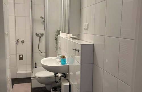 Frohnhausen Apartment | Central, cozy, close to the trade fair! BE1L
