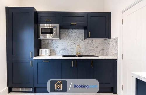 Harrogate City Centre Apartment | Central Elegant Three Bed Duplex By Movida Property Group Short Lets & Serviced Accommodation Harrogate