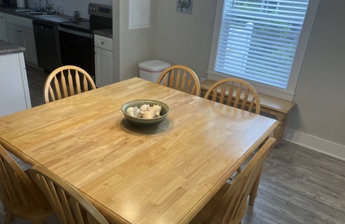 Emerald Isle House | Central Emerald Isle, Private Beach Parking