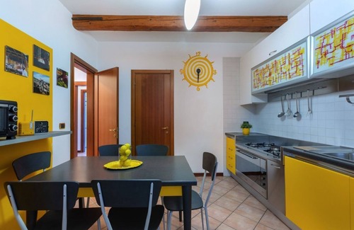 Ferrara Historic Centre Apartment | Central Ferrara Apartment! x7
