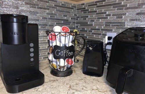 Ederville House | Central Gem! 10 minutes to AT&T stadium, Rangers Ballpark, and Six Flags!