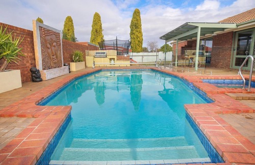 Mildura House | Central Haven - Pool & Resort facilities