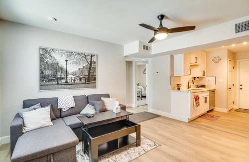 Townsite House | Central Henderson Retreat Near Dining + Lake Mead!