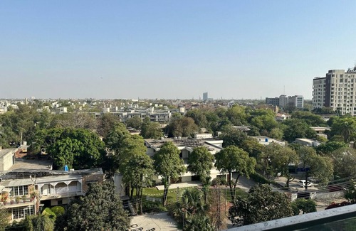 Lahore Apartment | Central Lahore 2 Bed Apartment with Roof Access, Gym