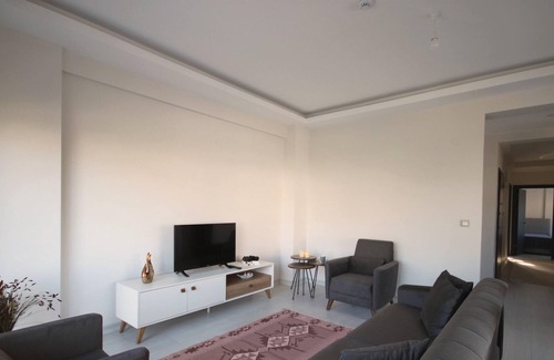 Cesme Condo | Central location 1bedroom apartment/ swimming pool