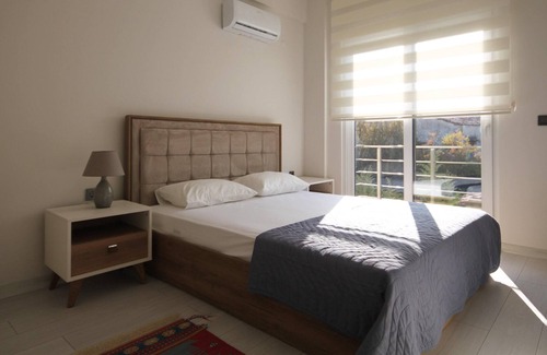 Cesme Condo | Central location 1bedroom apartment/ swimming pool