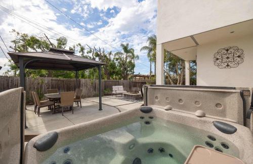 Normal Heights House | Central Location Gym Hot Tub Villa