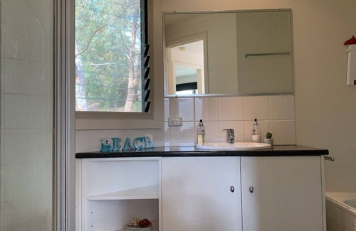 Aireys Inlet House | Central location in the stunning coastal getaway of Aireys Inlet